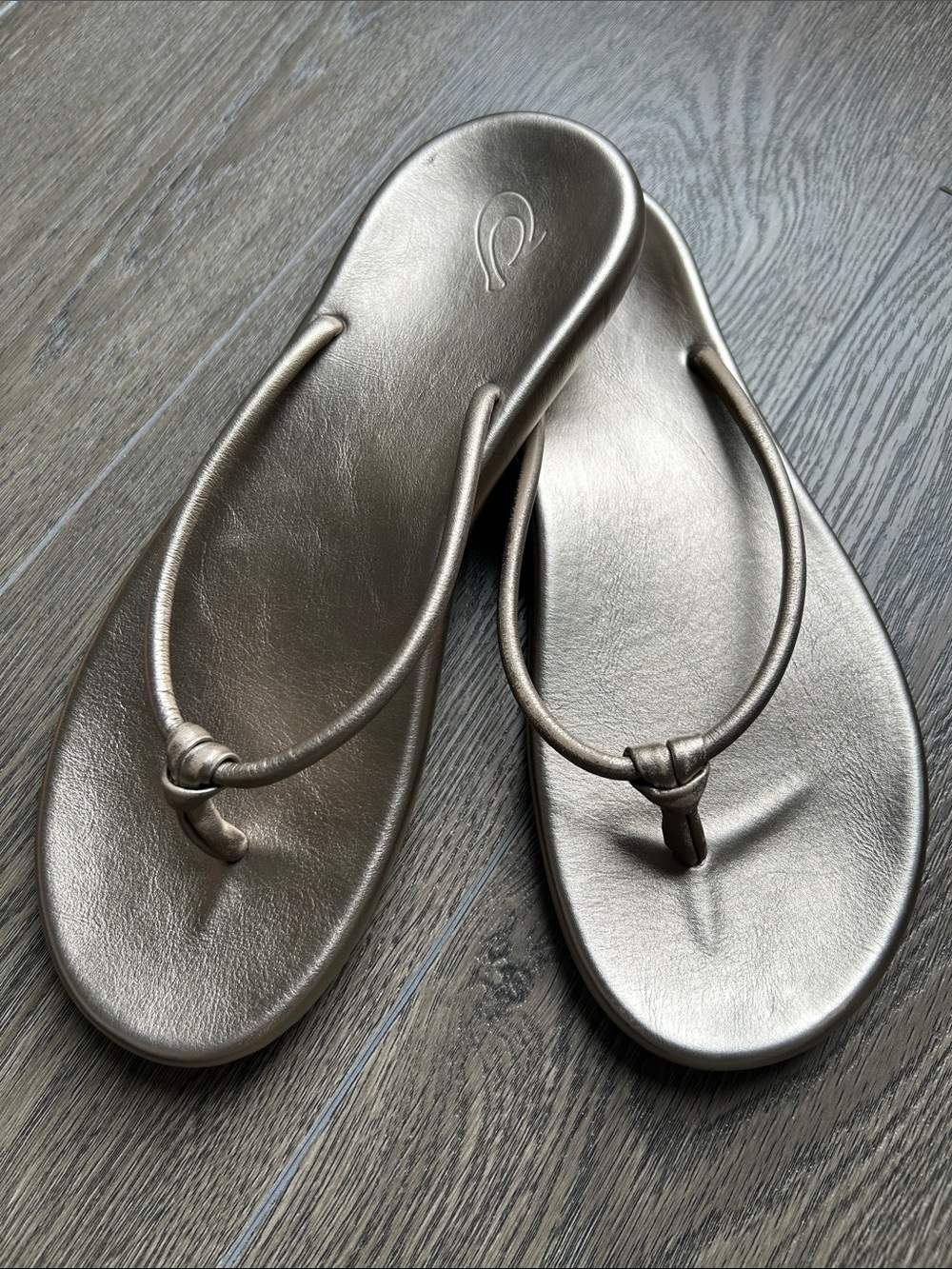 OluKai Huawai Metallic Leather Flip Flop Sandal